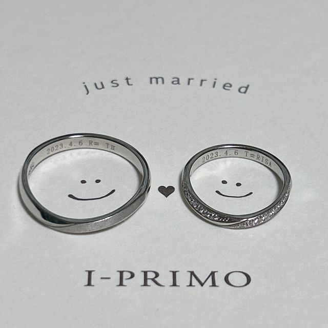 【アイプリモ(I-PRIMO)の口コミ】 婚約指輪が縦型のエメラルドカットだったので　重ね付けしても地味になら…