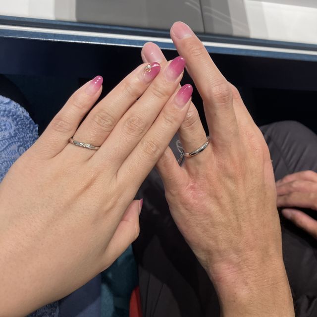 【銀座ダイヤモンドシライシの口コミ】 デザインはシンプルなもの、ストレートタイプ、ダイヤはつけたいとの希望…