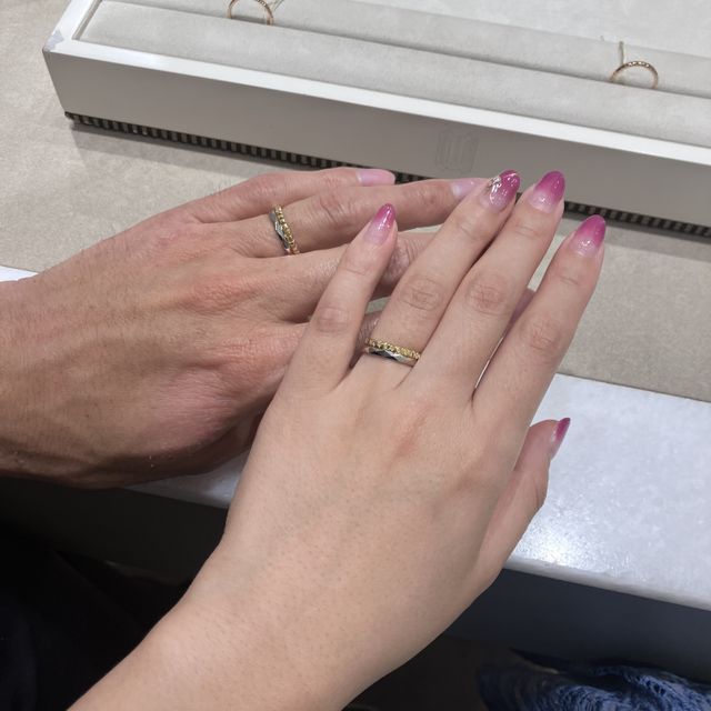 【ブシュロン(BOUCHERON)の口コミ】 ファセットとクルドパリの重ね付けが最高に素敵でした。結婚の周年記念日…