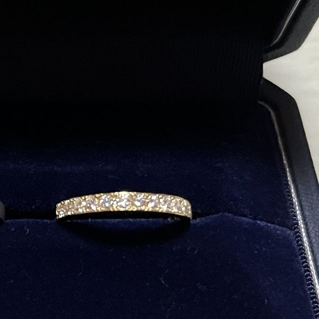 【銀座ダイヤモンドシライシの口コミ】 デザインがいいし、自分なりにカスタマイズできます。
やはり品がある感じ…