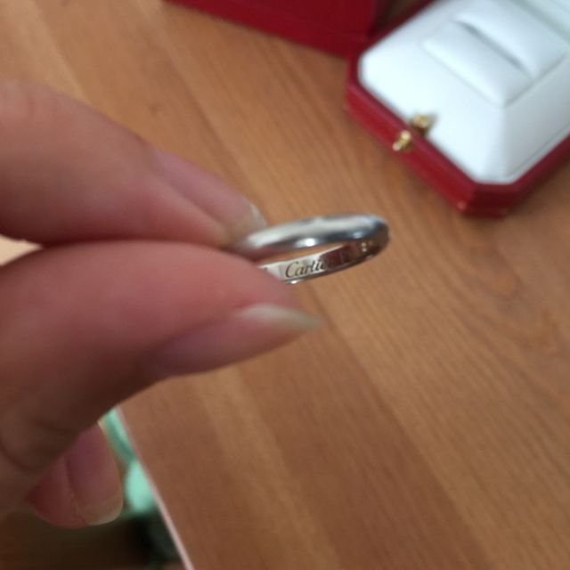 【カルティエ(Cartier)の口コミ】 毎日気兼ねなく家事が出来るシンプルなものを探していましたが、シンプル…