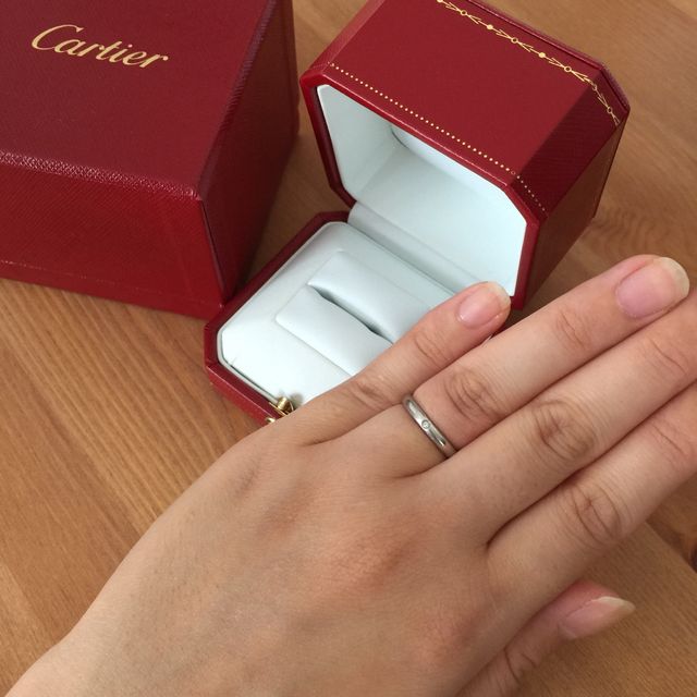【カルティエ(Cartier)の口コミ】 毎日気兼ねなく家事が出来るシンプルなものを探していましたが、シンプル…