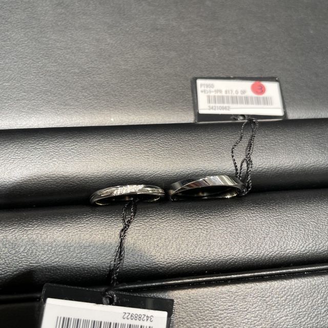 【ラザール ダイヤモンド(LAZARE DIAMOND)の口コミ】 デザイン
・シンプルなものから複雑な形まで、デザインがとっても豊富でし…