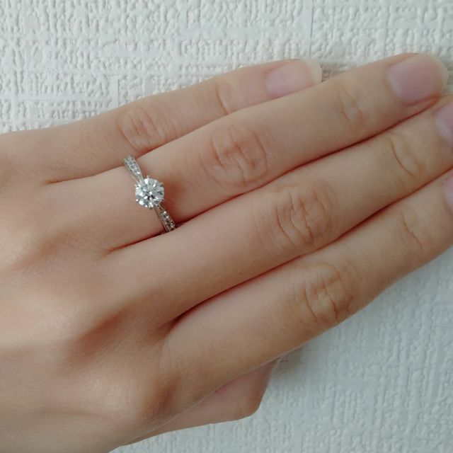 【宝寿堂(ほうじゅどう)の口コミ】 宝寿堂はダイヤモンドがDカラーのものが沢山あり高品質なものが多いです。…