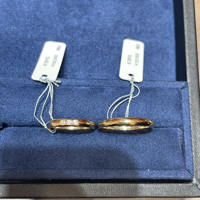 【4℃ BRIDAL(ヨンドシーブライダル)の口コミ】 シンプルで長くつける一生モノなので、良い意味で可もなく不可もなくでし…