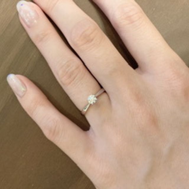 【TASAKI(タサキ)の口コミ】 1番の決め手はデザイン。
一石のデザインはどのブランドにもだいたいあり…