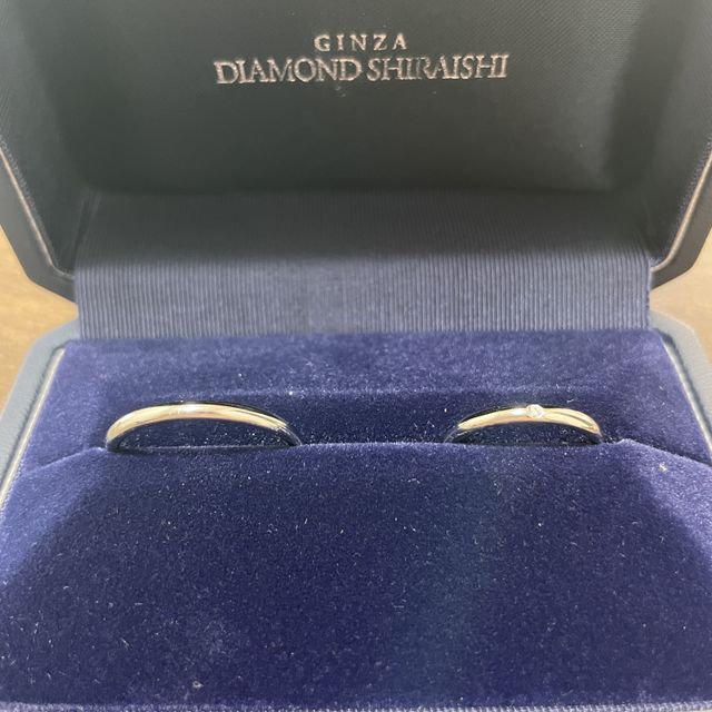 【銀座ダイヤモンドシライシの口コミ】 シンプルで大人っぽい指輪を探しておりました。
つけ心地も良く、これから…