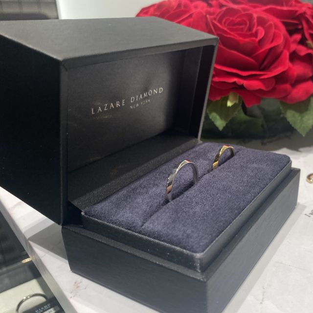 【ラザール ダイヤモンド(LAZARE DIAMOND)の口コミ】 最初に見たときから気に入っており、シンプルで、ウェーブが入っているた…