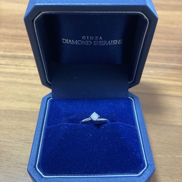 【銀座ダイヤモンドシライシの口コミ】 つけ心地がよく、手に馴染むデザインなことです。また石なし、素材も自由…