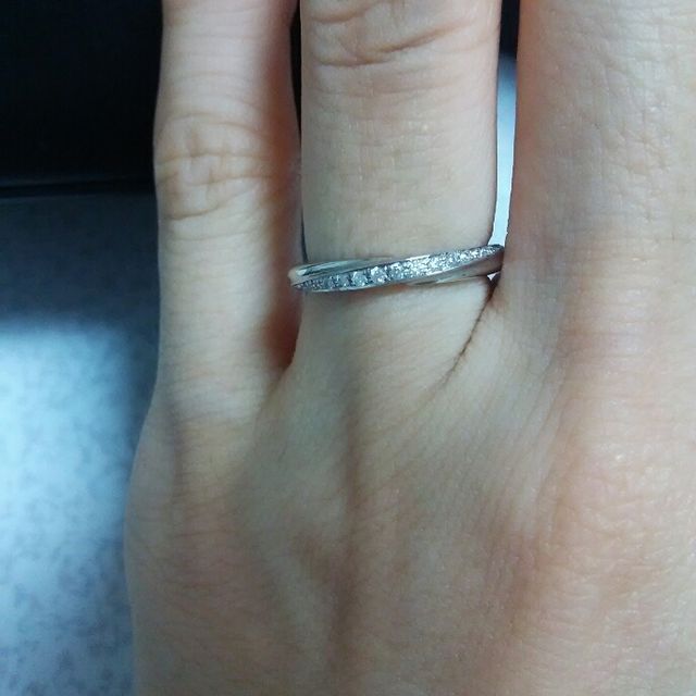 【エクセルコダイヤモンド(EXELCO DIAMOND)の口コミ】 カルティエやラザールダイヤモンドなども見に行き、価格とデザインで決め…