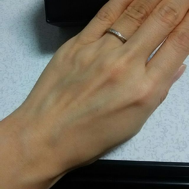 【エクセルコダイヤモンド(EXELCO DIAMOND)の口コミ】 カルティエやラザールダイヤモンドなども見に行き、価格とデザインで決め…