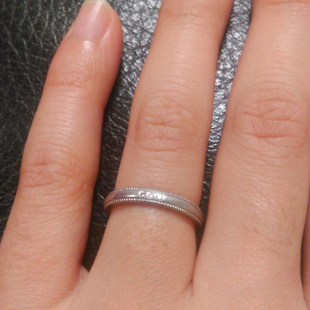 【エクセルコダイヤモンド(EXELCO DIAMOND)の口コミ】 婚約指輪は完全に私の好みで選んだので、結婚指輪は彼に決めてもらいまし…