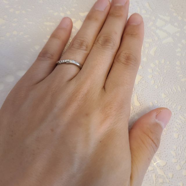【アイプリモ(I-PRIMO)の口コミ】 指の形から似合う指輪を出して頂きました。そのデザインが、私が求めてい…