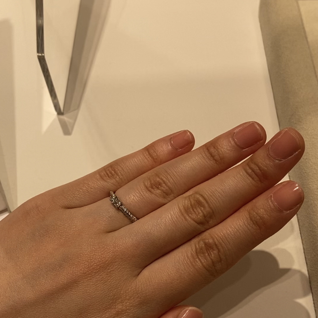【和光ブライダルブティックギンザの口コミ】 元々婚約指輪は購入予定でなかったのですが、実際に試着させていただくと…