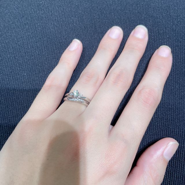 【アイプリモ(I-PRIMO)の口コミ】 デザインはとても可愛くて、でも派手すぎずシンプルすぎずで見た瞬間即決…