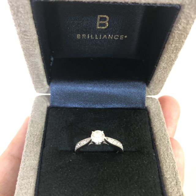 【BRILLIANCE+(ブリリアンスプラス)の口コミ】 最初に決めていたデサインより、提案して頂いたデサインの方が、
私に合っ…