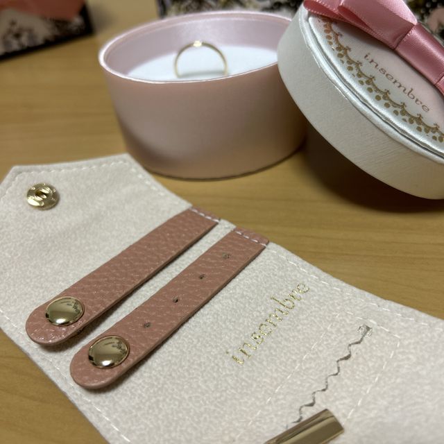 【insembre(インセンブレ)の口コミ】 綺麗なイエローゴールドにダイヤが1粒ついたシンプルなデザインですがとて…