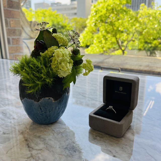 【BRILLIANCE+(ブリリアンスプラス)の口コミ】 お互い結婚することを決めていたので彼女を連れて来店しました。

私は、…