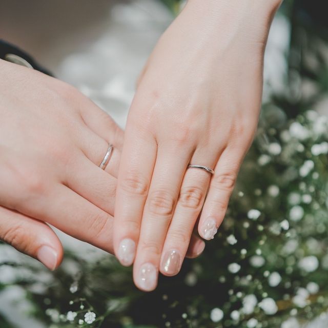 【CAFERING(カフェリング)の口コミ】 どういった指輪にするかは決めていなかったのですが、たまたまお店を訪れ…