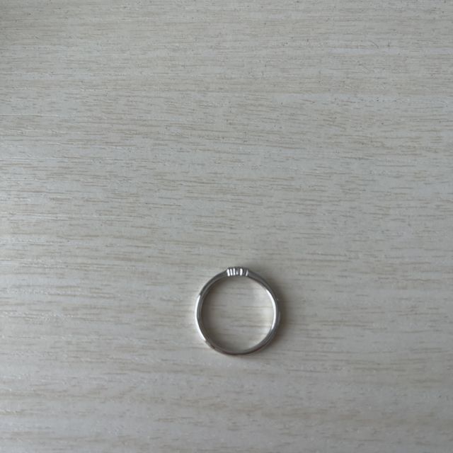 【アイプリモ(I-PRIMO)の口コミ】 デザインが可愛かった。ウェーブしていて、指が細く見えるデザイン。ダイ…