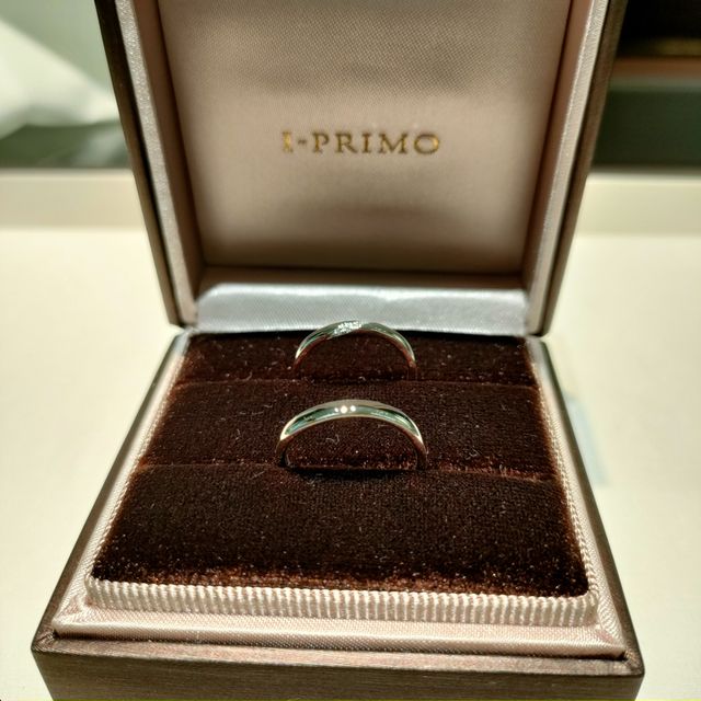 【アイプリモ(I-PRIMO)の口コミ】 ケレースのシンプルなデザインに惹かれました。女性のデザインは、ダイヤ…