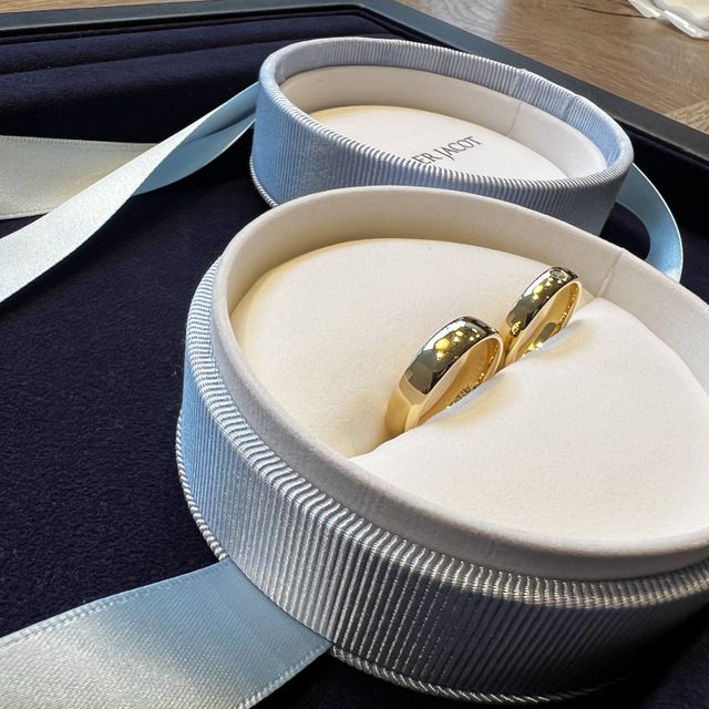 【【閉業】フラー・ジャコー(FURRER-JACOT)の口コミ】 デザインが良い。私は金がとても好きなので必ず結婚指輪は金の指輪にしよ…