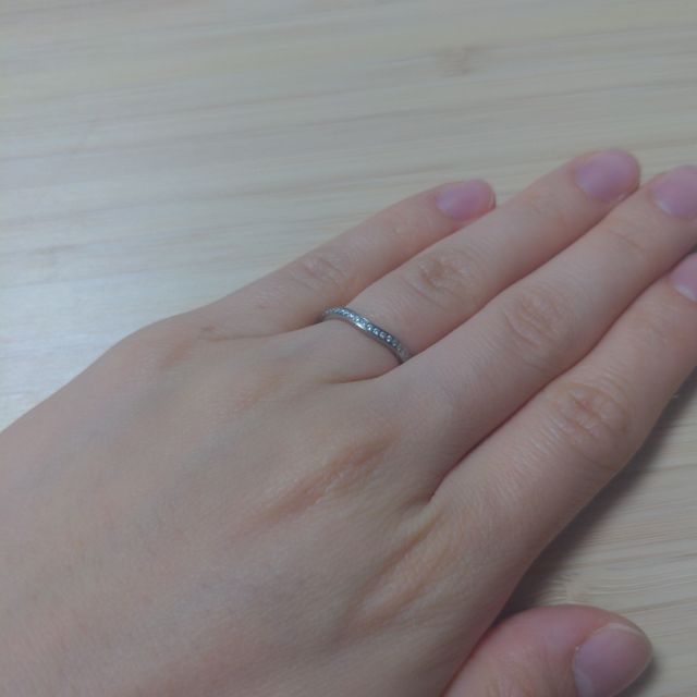 【カルティエ(Cartier)の口コミ】 ハーフエタニティのデザインで探していた。長い間つけるので、あまり予算…