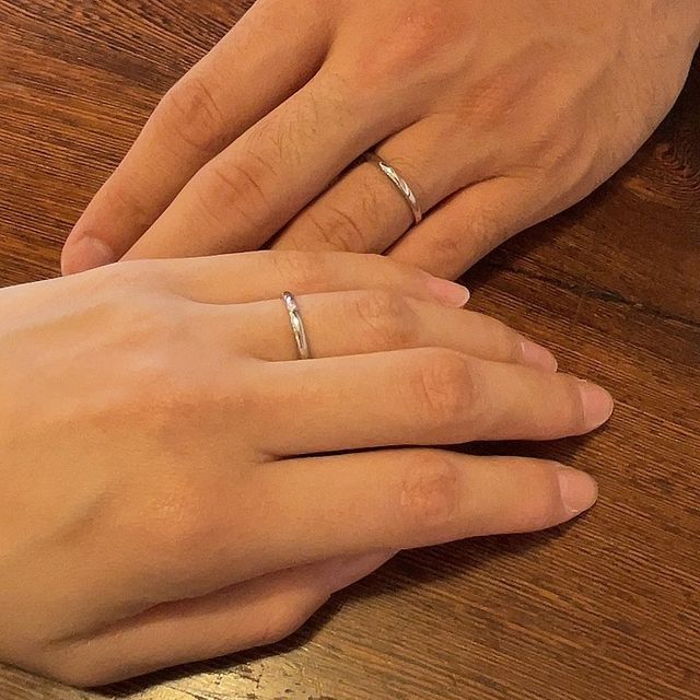 【アイプリモ(I-PRIMO)の口コミ】 細身でシンプルなデザインを探しており、3店舗目で自分の好みにピッタリの…