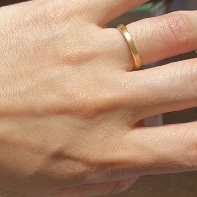 【TRECENTI(トレセンテ)の口コミ】 オーソドックスでシンプルなデザインの指輪が希望だったのであまりこだわ…