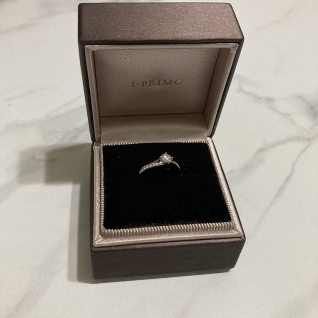 【アイプリモ(I-PRIMO)の口コミ】 アイプリモのWEB上で商品を閲覧して見つけました。デザインも豊富で自分の…