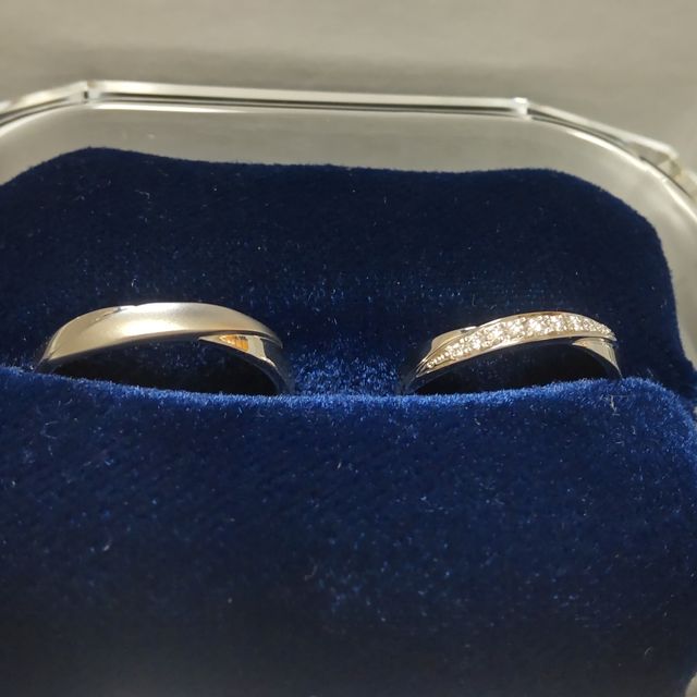 【ヴァンドーム青山(VENDOME AOYAMA)の口コミ】 横から見たときの台座の形とダイヤモンドのカットと品質に心引かれました…