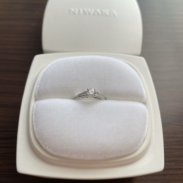 【俄(にわか)の口コミ】 以前からおしゃれで上質な指輪がたくさんあるなと気になっていました。
実…
