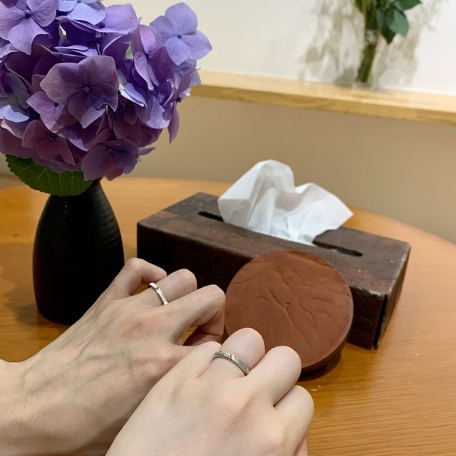 【ichi(イチ)の口コミ】 海外ブランド等、他の結婚指輪も見に行きましたが、デザインを店員さんと…