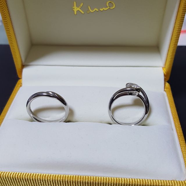 【ケイウノ ブライダル(K.UNO BRIDAL)の口コミ】 亡くなった母の指輪があるのは知っていて、どうしても母の指輪をしたかっ…