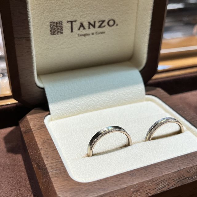 【TANZO.(鍛造指輪)の口コミ】 フルオーダーで、理想の形やそれ以上のものを作ってくれます！
最初はあま…