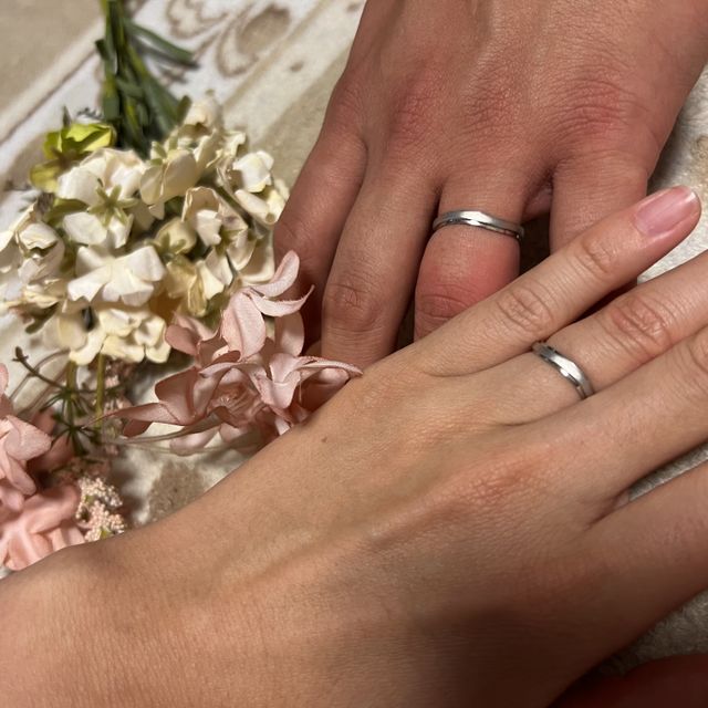 【ヴァンドーム青山(VENDOME AOYAMA)の口コミ】 指輪のデザインに関しては希望していたウェーブしている形の種類が豊富で…