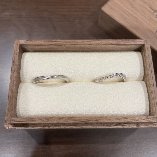 【PORTADA(ポルターダ)の口コミ】 どんな結婚指輪がいいかネットで調べる中で、たまたま見つけたポルターダ…