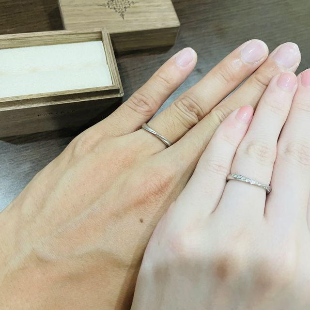 【PORTADA(ポルターダ)の口コミ】 どんな結婚指輪がいいかネットで調べる中で、たまたま見つけたポルターダ…