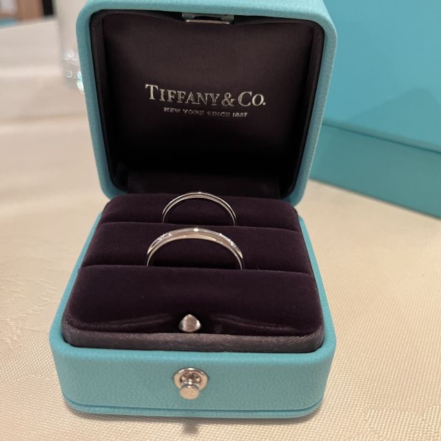 【ティファニー(Tiffany & Co.)の口コミ】 デザインが2人とも気に入ったところ。ミルグレインがとってもキラキラし綺…