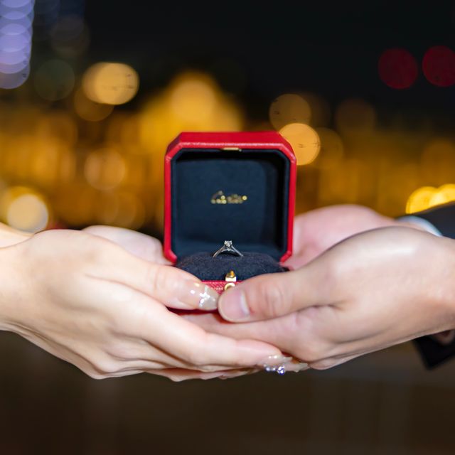 【カルティエ(Cartier)の口コミ】 カルティエの指輪にずっと憧れがありました。理想は王道な4つ脚タイプで一…