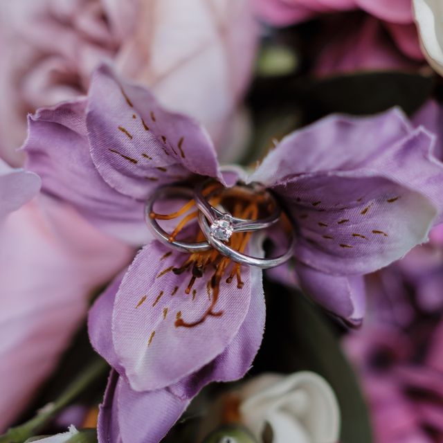 【カルティエ(Cartier)の口コミ】 結婚指輪は毎日つけるのでシンプルなものにこだわりました。何よりも重視…