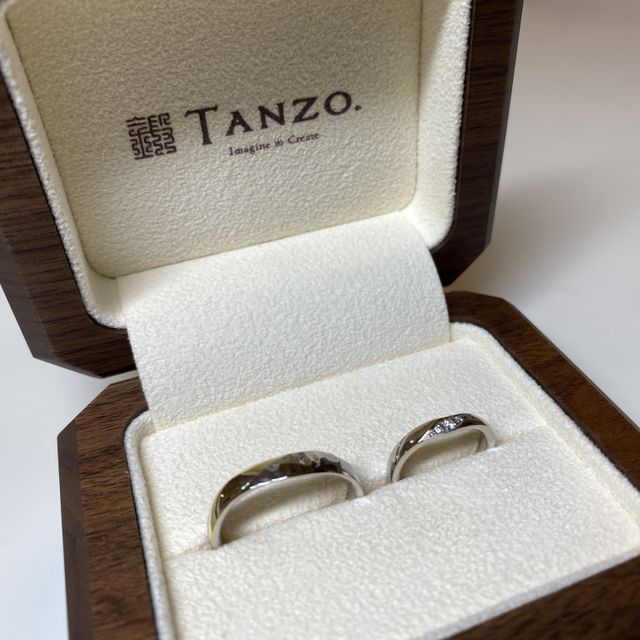 【TANZO.(鍛造指輪)の口コミ】 鍛造工法での製作で他店舗の製造方法とは違って、強度の強いものと聞いて…