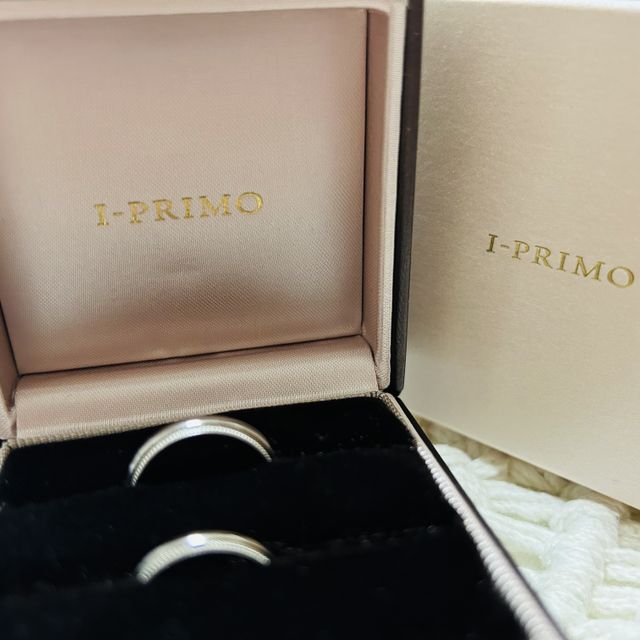 【アイプリモ(I-PRIMO)の口コミ】 沢山ストーンが付いているものではなく
シンプルだけど人と被らないものを…