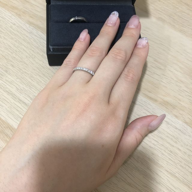 【ラザール ダイヤモンド(LAZARE DIAMOND)の口コミ】 あこがれのエタニティリング最高です！！ラザールさんを含めて2店舗行きま…