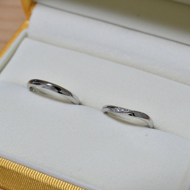 【ケイウノ ブライダル(K.UNO BRIDAL)の口コミ】 ダイヤの数や刻印など、デザイナーさん含めデザインをオーダーメイドでき…