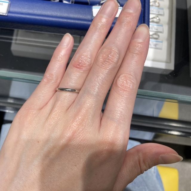 【銀座ダイヤモンドシライシの口コミ】 ストレートタイプの指輪を検討していたので、ストレートタイプに条件を絞…