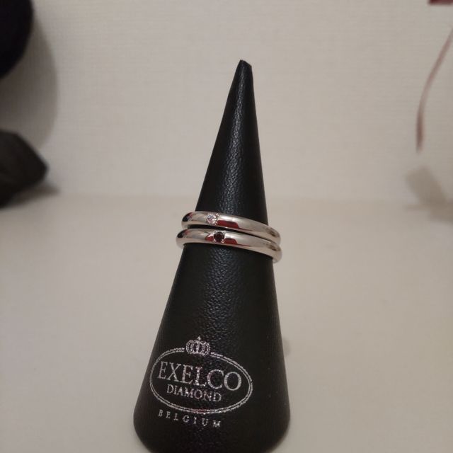 【エクセルコダイヤモンド(EXELCO DIAMOND)の口コミ】 婚約指輪と同じブランドで結婚指輪を作りたかったので、こちらのブランド…