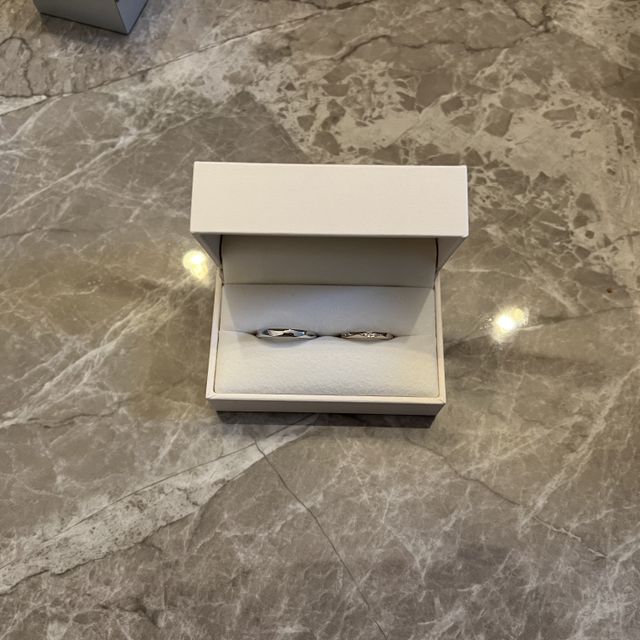 【CRAFY(クラフィ)の口コミ】 買うだけの指輪とは違って2人でデザインを決めたりして時間をかけて作るの…