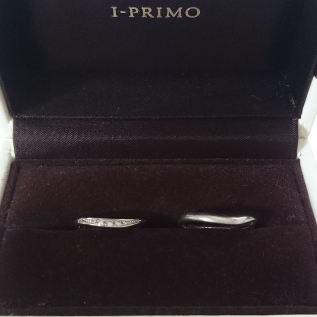 【アイプリモ(I-PRIMO)の口コミ】 結婚指輪は夫婦でお店へ行って決めました。主人は好きなもの選んでいいと…