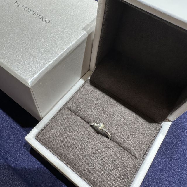 【BIJOUPIKO(ビジュピコ)の口コミ】 数あるデザインの中から、たくさん試着させていただき、担当の方の意見な…